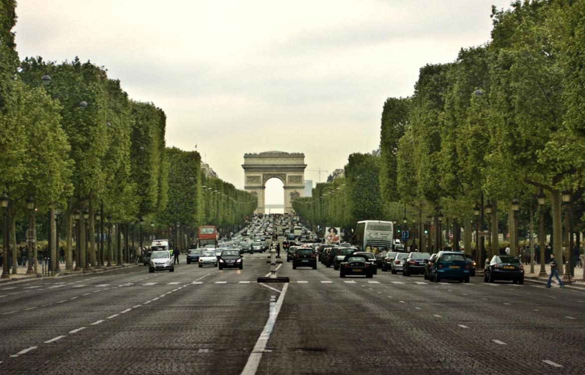 Champs Elysees Rue De Berri Apartment Paris